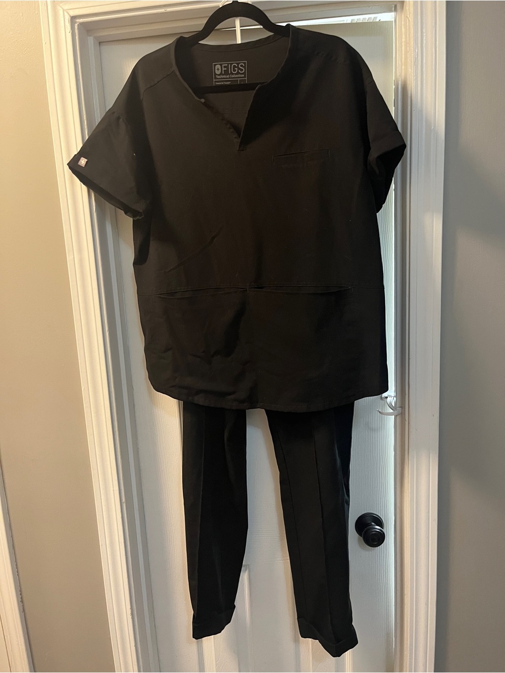 Figs Black Scrub Top and Pants - Unique Sample Sale Set